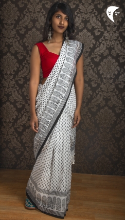 Black and White Malmal cotton fabric saree