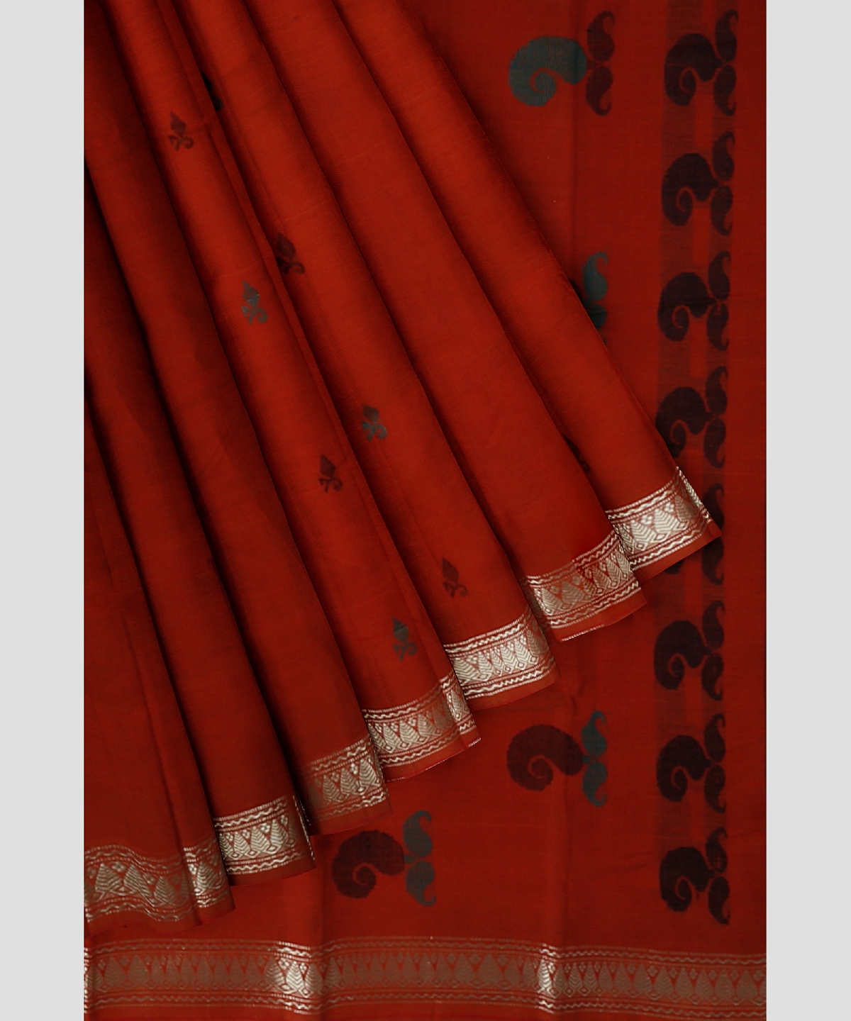 Pure cotton traditional tant saree