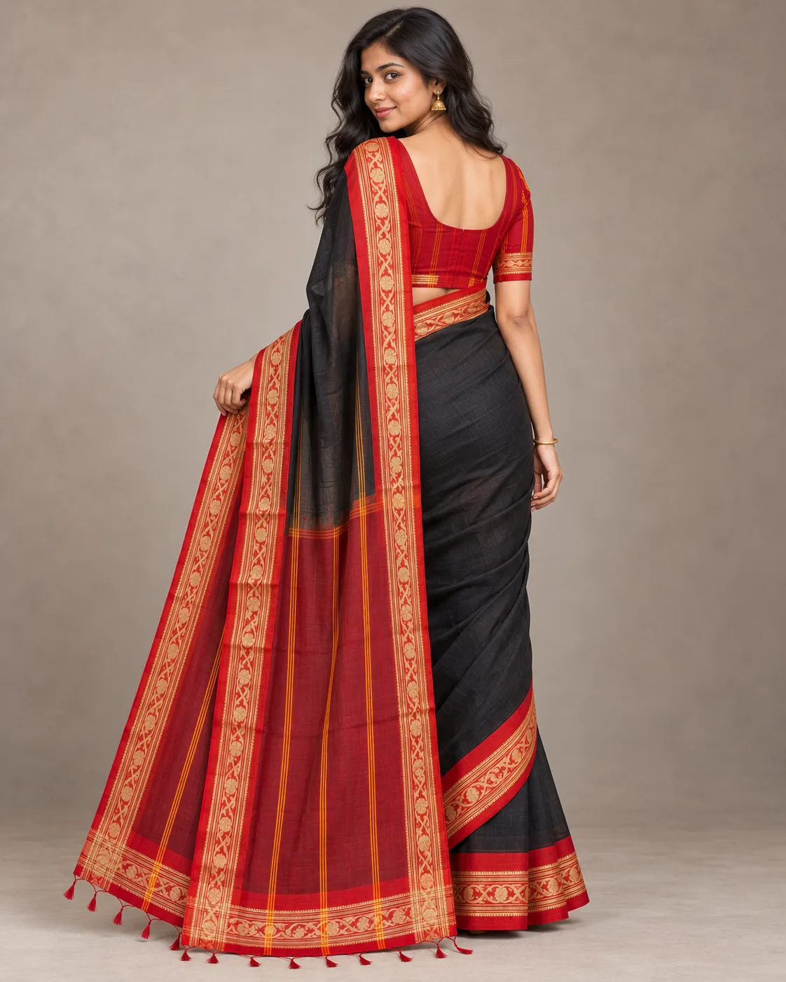 Dhakai Jamdani Black Saree