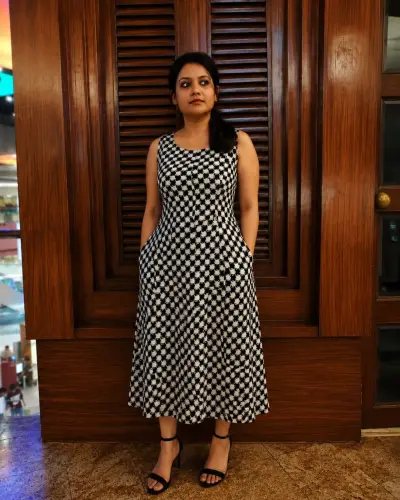 Checkmate Pure Cotton Dress With Large Pockets Both Sides
