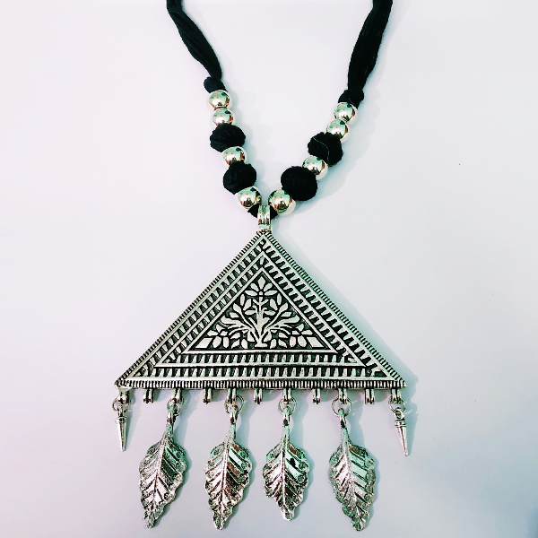 Metal Ethnic Jewellery Necklace Set for women and girls