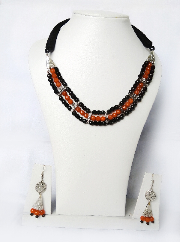 Brown and black stone necklace 